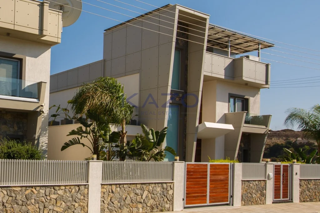 3 Bedroom House for Sale in Agios Tychonas, Limassol District