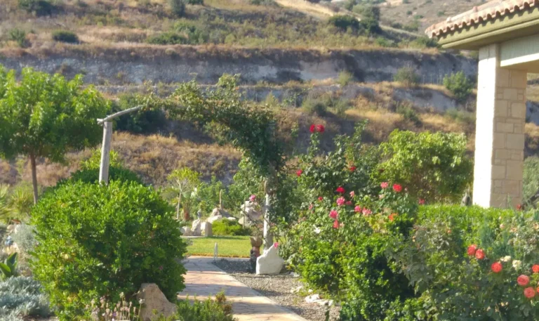 5 Bedroom House for Sale in Akrounta, Limassol District