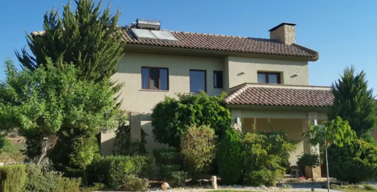 5 Bedroom House for Sale in Akrounta, Limassol District