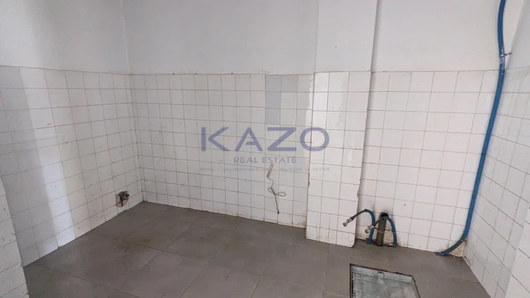 140m² Commercial for Sale in Agioi Omologites, Nicosia District