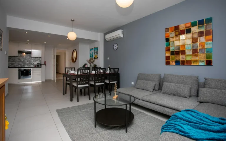 3 Bedroom Apartment for Sale in Paphos – Universal