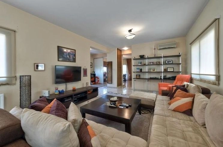 3 Bedroom House for Sale in Germasogeia, Limassol District