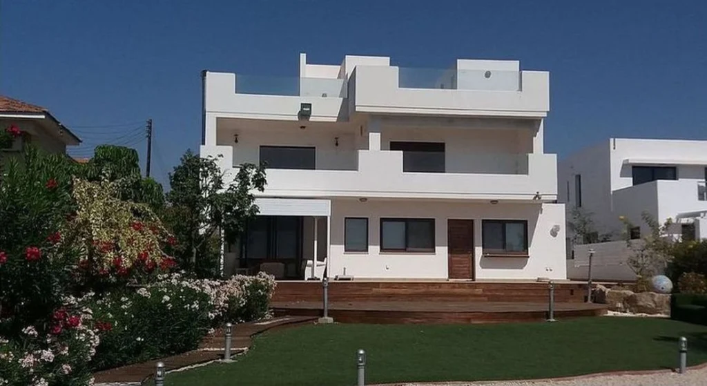 4 Bedroom House for Sale in Maroni, Larnaca District