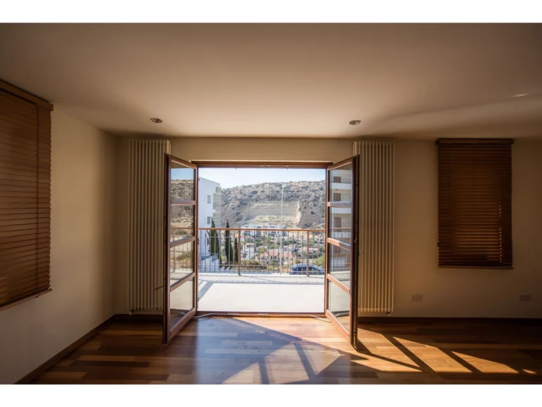 6+ Bedroom House for Sale in Agia Paraskevi, Limassol District