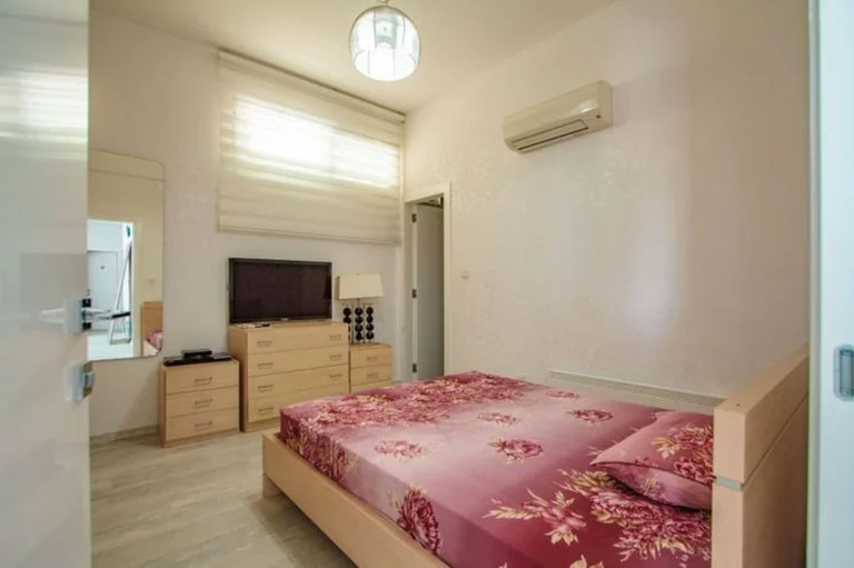 5 Bedroom House for Sale in Armenochori, Limassol District