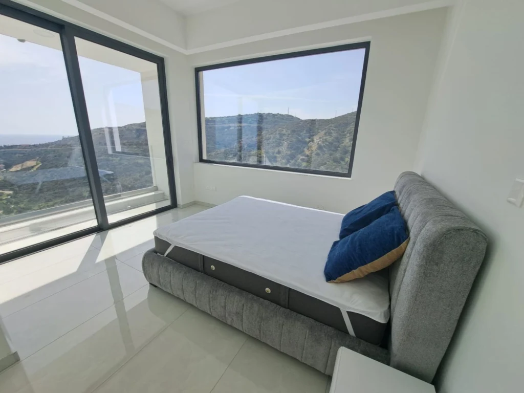 6+ Bedroom House for Sale in Armenochori, Limassol District