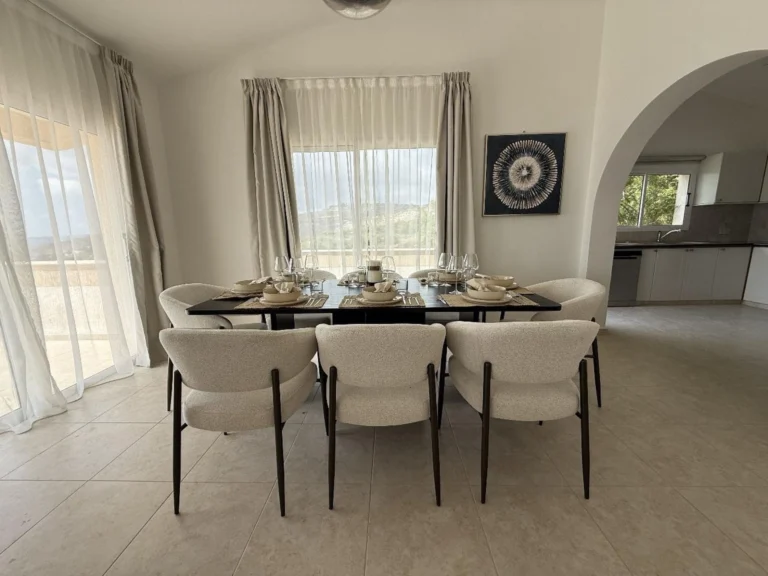 5 Bedroom House for Sale in Tala, Paphos District
