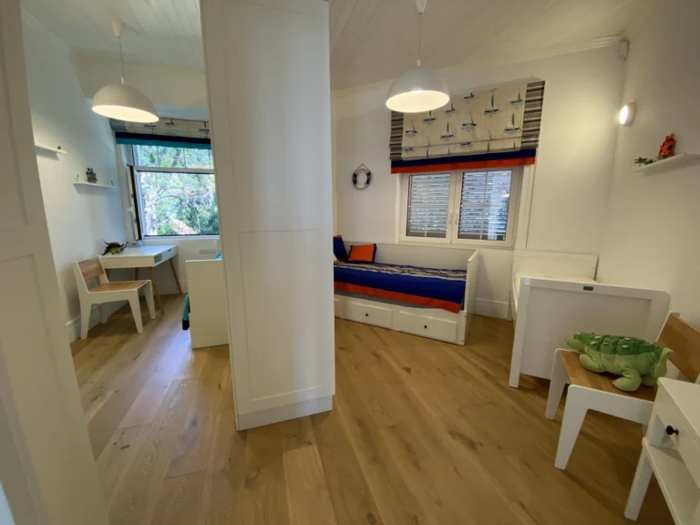 5 Bedroom House for Sale in Amathounta, Pyrgos Sea Front, Limassol District