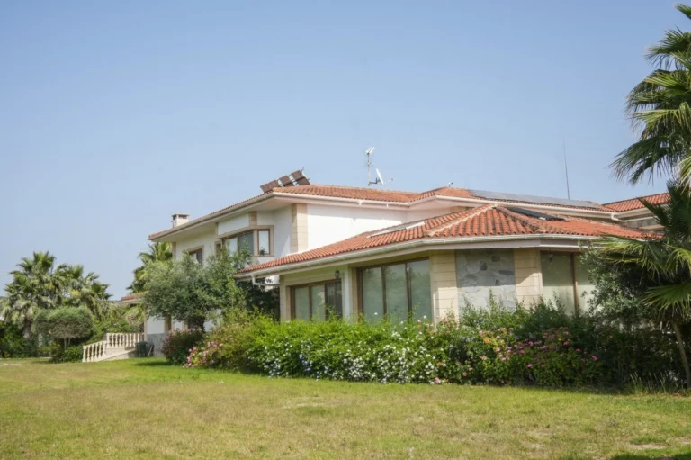 5 Bedroom House for Sale in Alethriko, Larnaca District