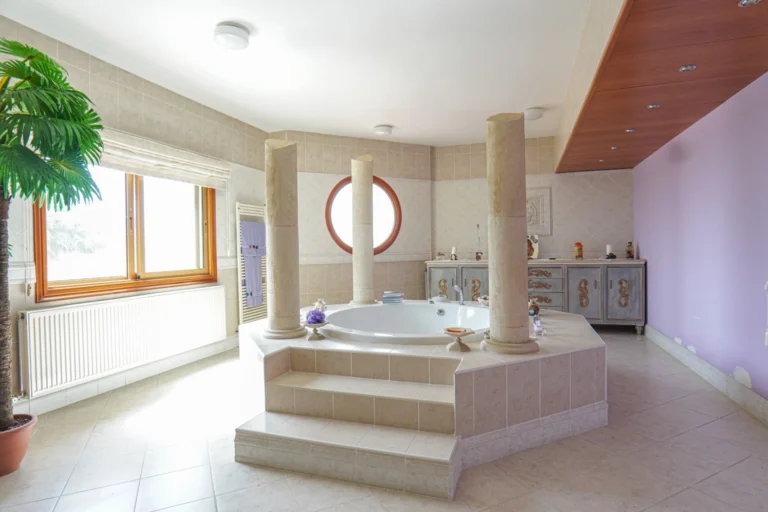 5 Bedroom House for Sale in Alethriko, Larnaca District