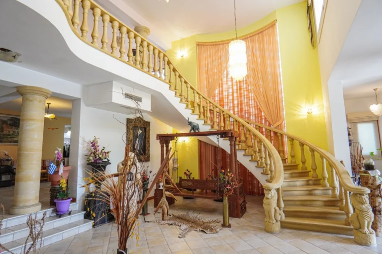 5 Bedroom House for Sale in Alethriko, Larnaca District