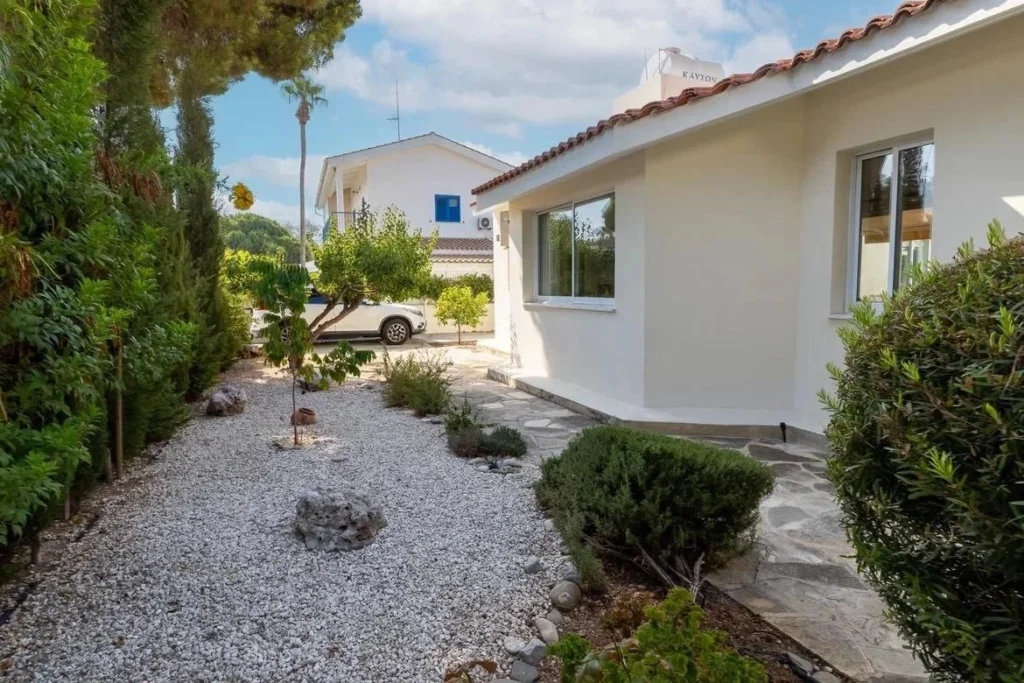 4 Bedroom House for Sale in Pegeia, Paphos District