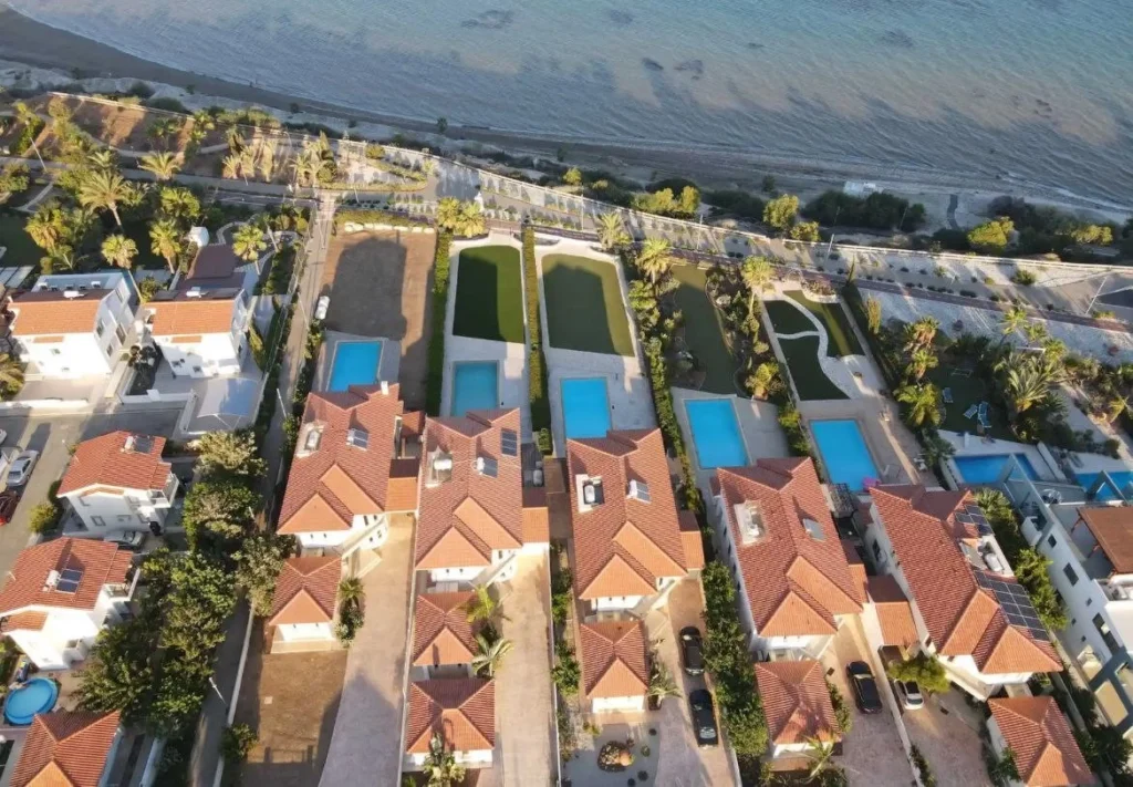 5 Bedroom House for Sale in Larnaca – Kokkines