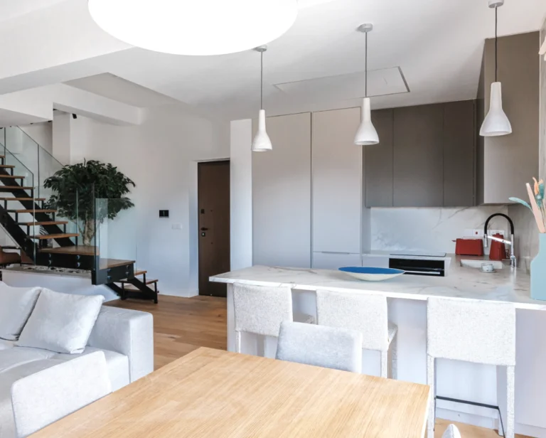 4 Bedroom Apartment for Sale in Limassol – Mesa Geitonia