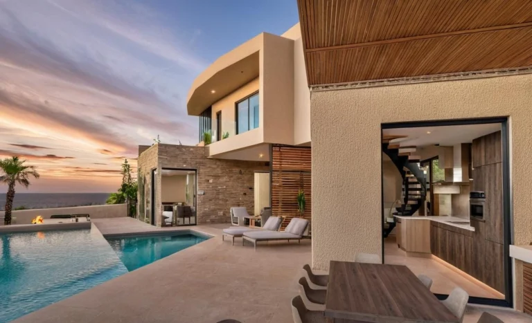 5 Bedroom House for Sale in Pegeia, Paphos District