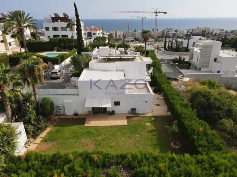 387m² House for Sale in Agios Tychonas, Limassol District