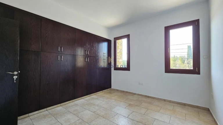 4 Bedroom House for Sale in Agia Anna, Larnaca District