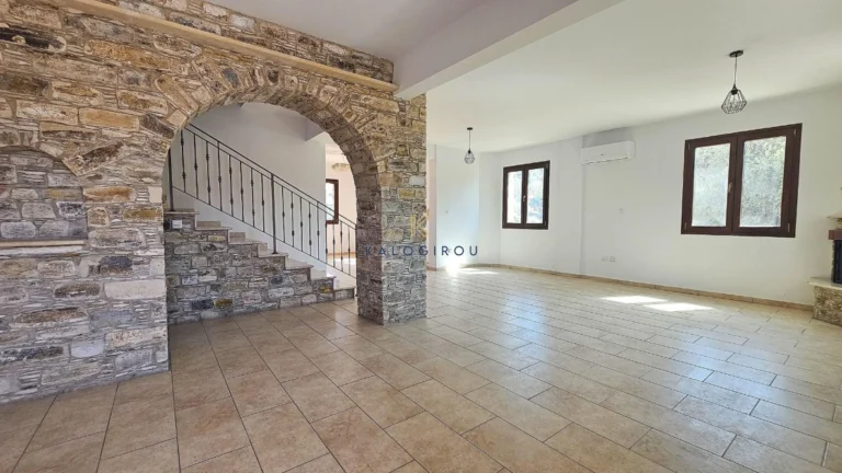 4 Bedroom House for Sale in Agia Anna, Larnaca District