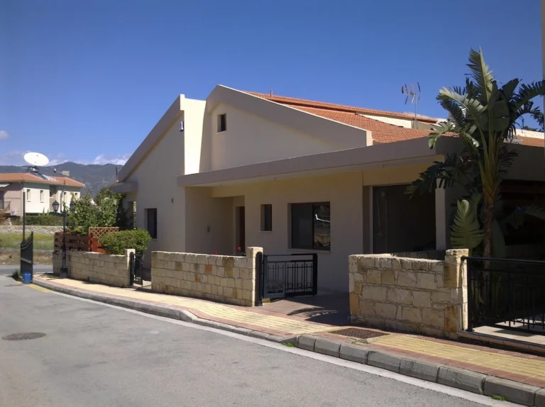 Cheap Houses and Villas for Sale Limassol up to 600000 euro
