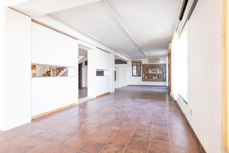 Κτίριο 497m² προς πώληση στην Έγκωμη, Επαρχία Λευκωσίας