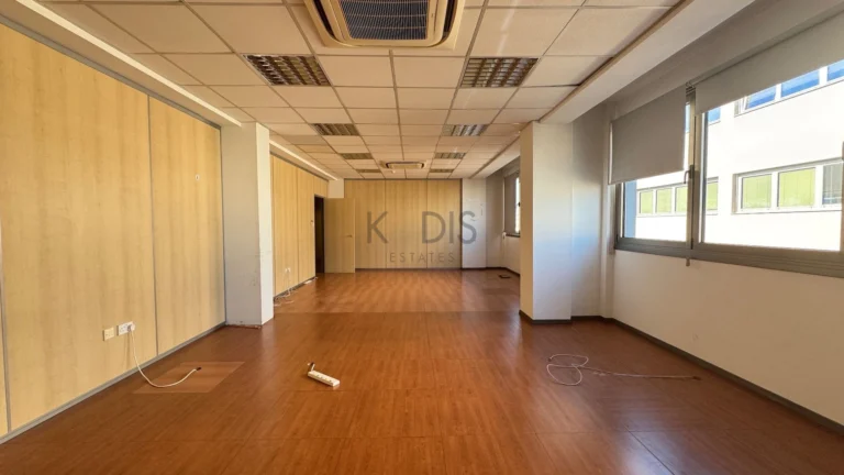 Κτίριο 1410m² προς ενοικίαση στην Επαρχία Λεμεσού