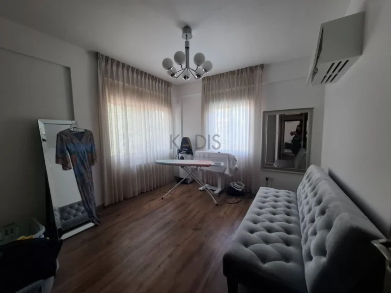 5 Bedroom House for Sale in Pyrgos Lemesou, Limassol District