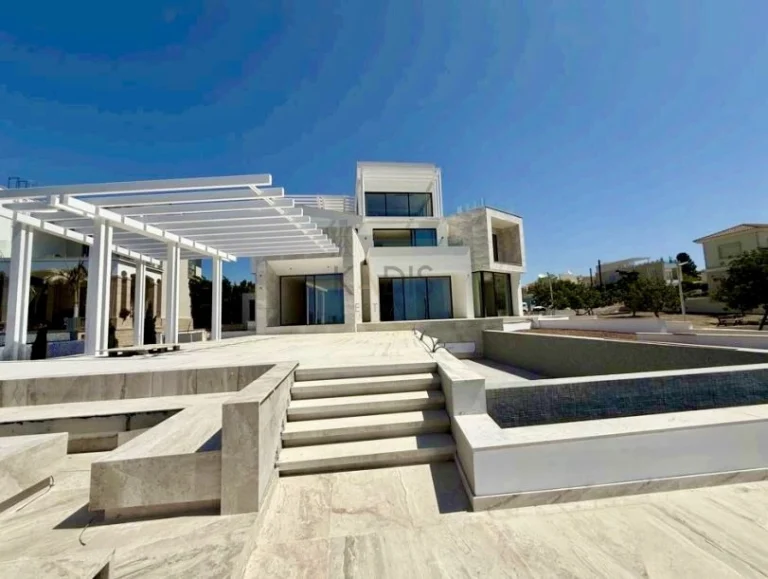 926m² House for Rent in Limassol District