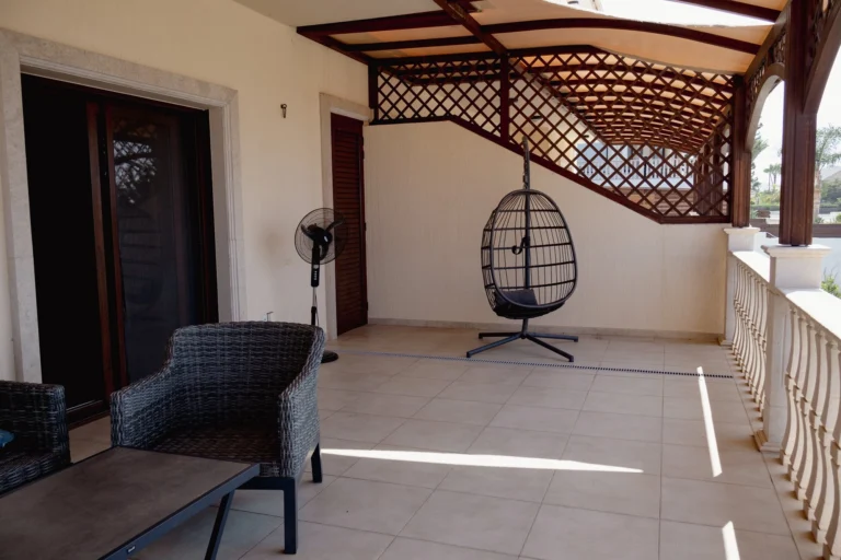 5 Bedroom House for Sale in Agios Tychonas, Limassol District