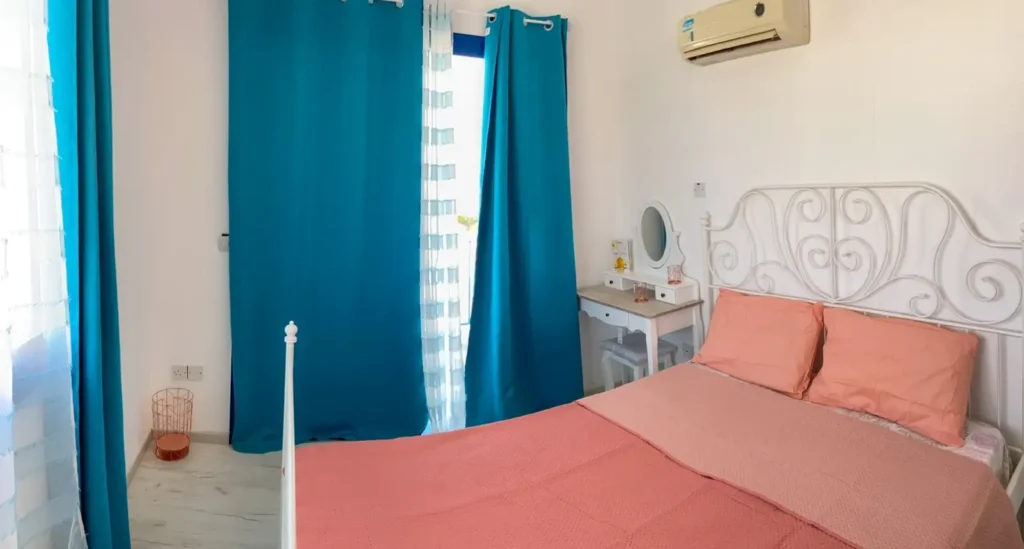 2 Bedroom Apartment for Sale in Paphos – Universal