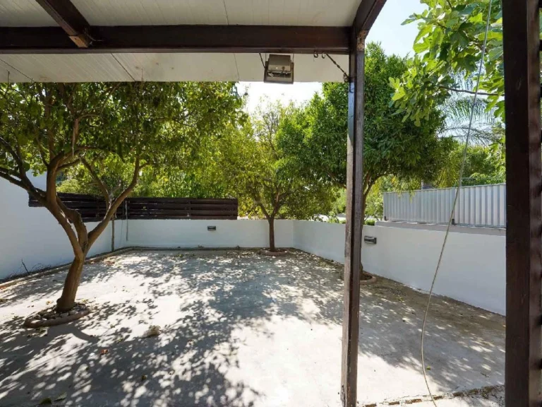Cheap Houses and Villas for Sale Nicosia up to 400000 euro