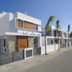 4 Bedroom House for Sale in Oroklini, Larnaca District