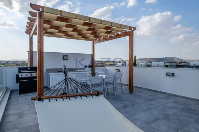 5 Bedroom House for Sale in Oroklini, Larnaca District