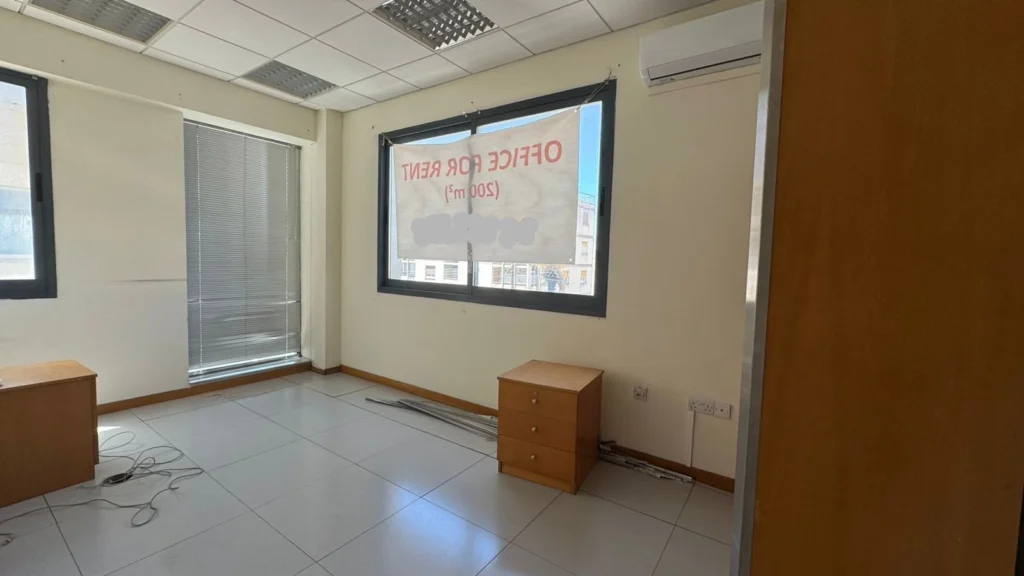 200m² Office for Rent in Limassol – Kapsalos
