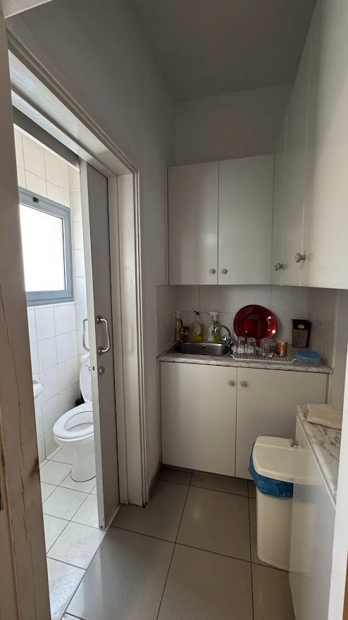 200m² Office for Rent in Limassol – Kapsalos