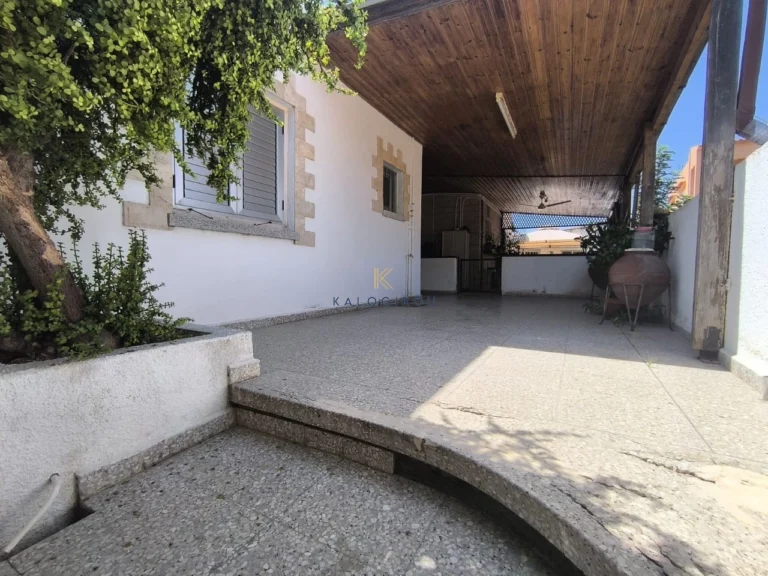 3 Bedroom House for Sale in Anglisides, Larnaca District