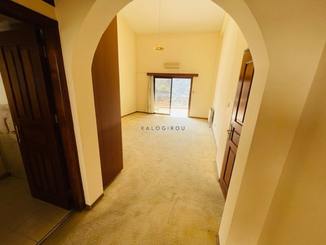 4 Bedroom House for Sale in Agioi Vavatsinias, Larnaca District