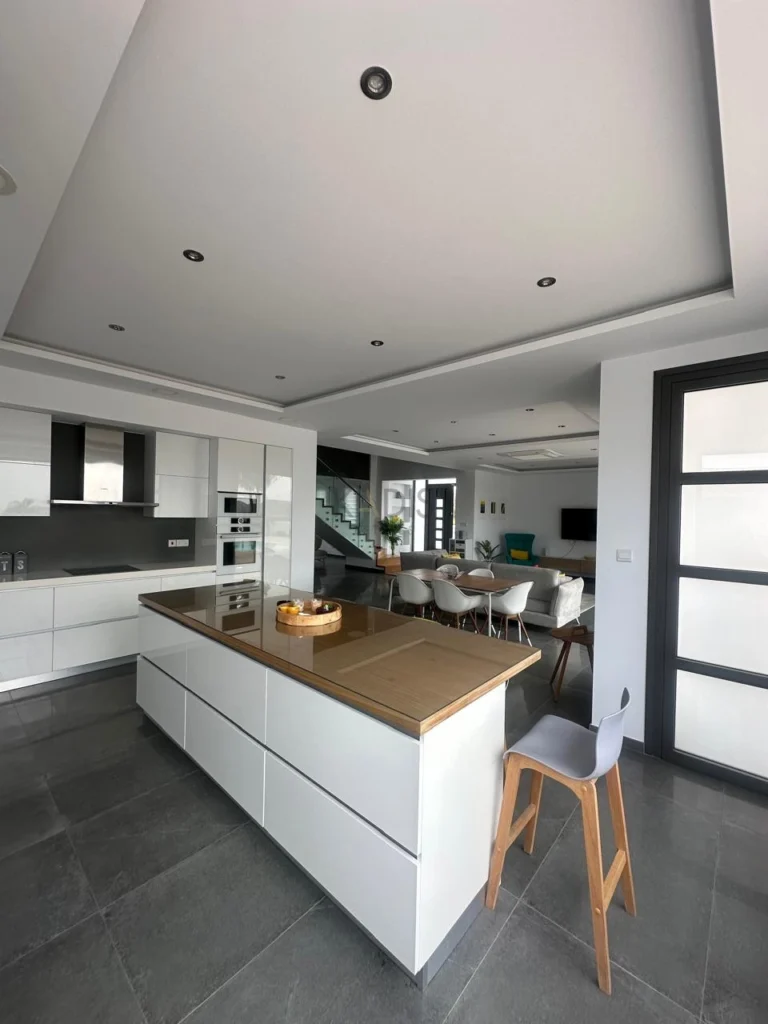 4 Bedroom House for Rent in Moni, Limassol District