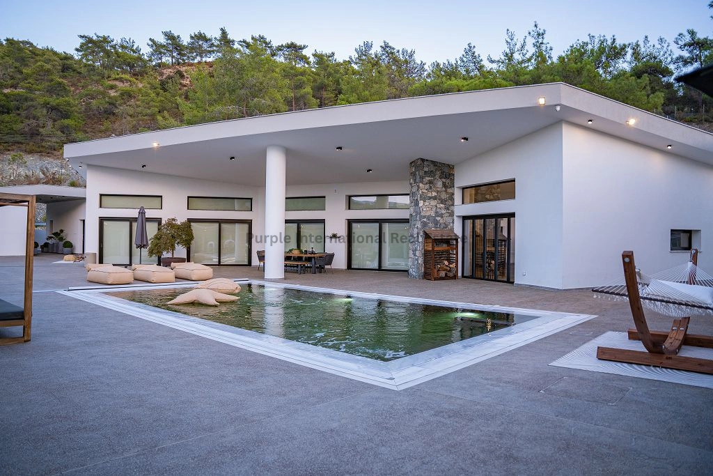 250m² House for Sale in Louvaras, Limassol District