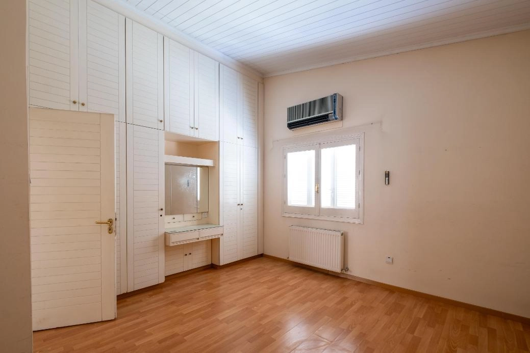 445m² Building for Sale in Agios Dometios, Nicosia District