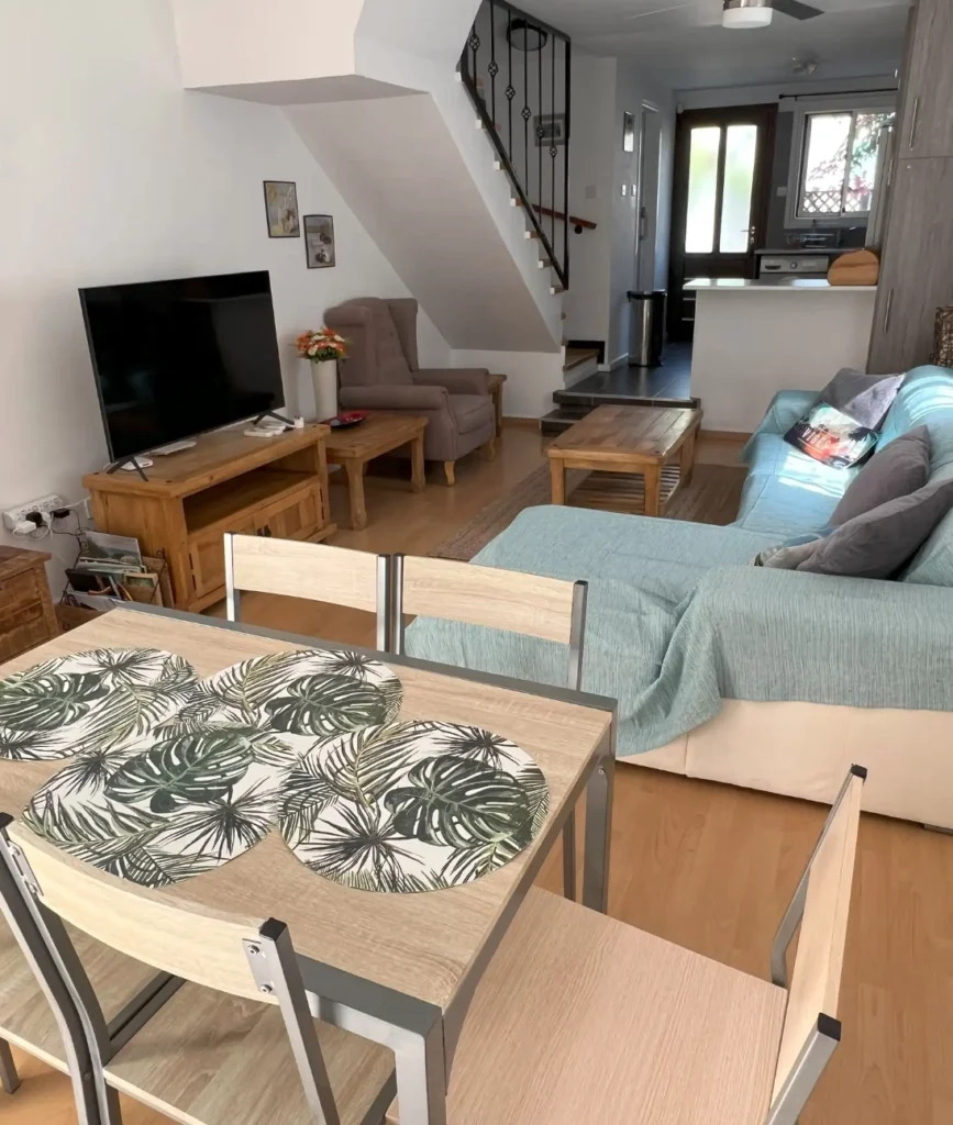 2 Bedroom House for Sale in Kato Paphos