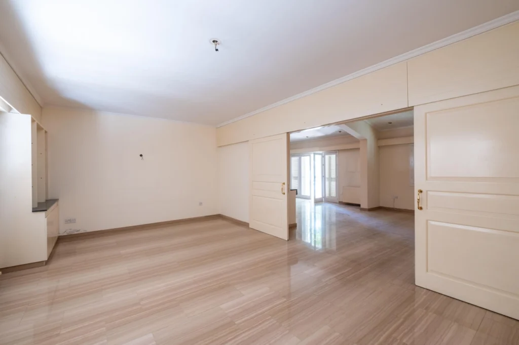 536m² Building for Sale in Agios Dometios, Nicosia District