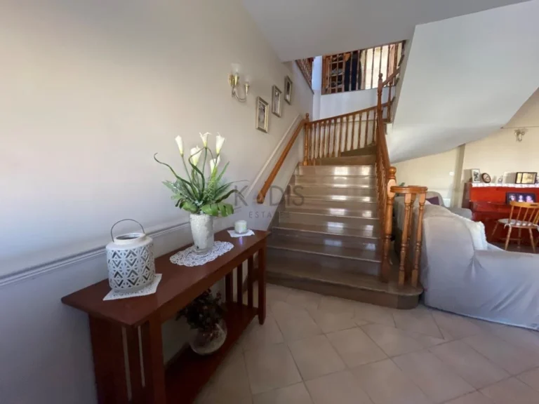 Cheap Houses and Villas for Sale Larnaca up to 600000 euro