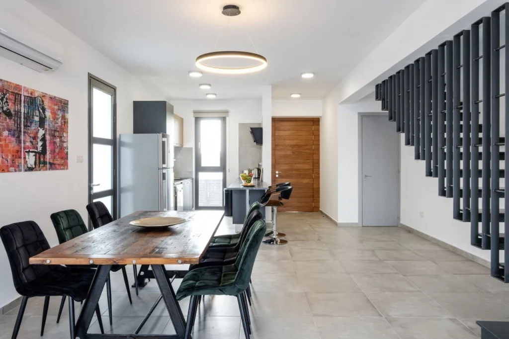 5 Bedroom House for Sale in Livadia Larnakas, Larnaca District