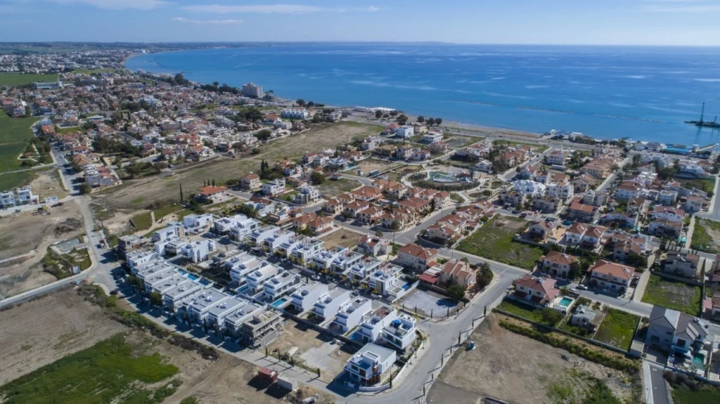 5 Bedroom House for Sale in Livadia Larnakas, Larnaca District
