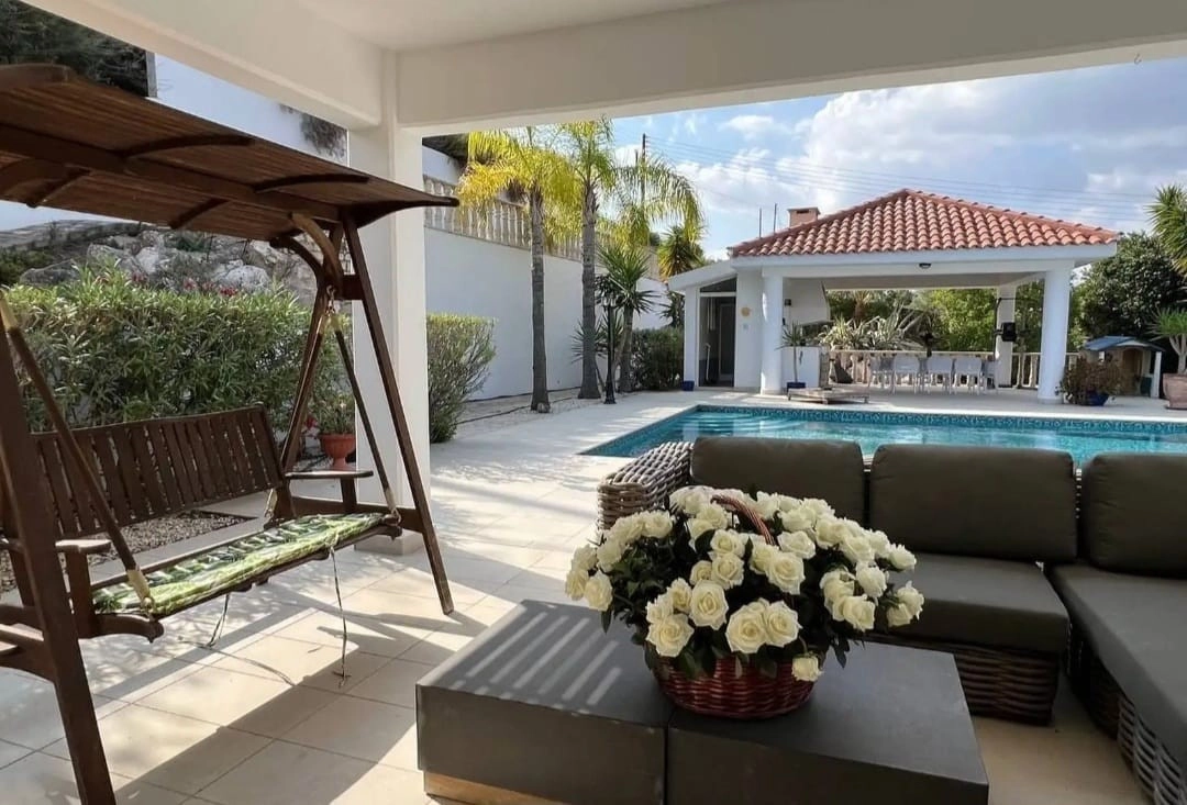 4 Bedroom House for Sale in Pyrgos Lemesou, Limassol District