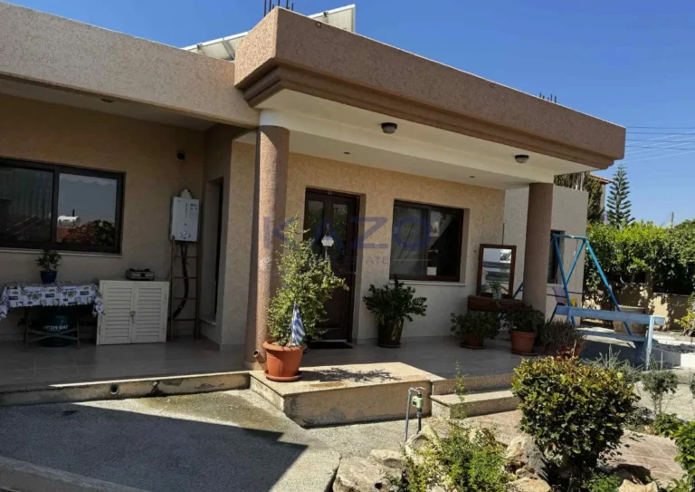 5 Bedroom House for Sale in Episkopi, Limassol District