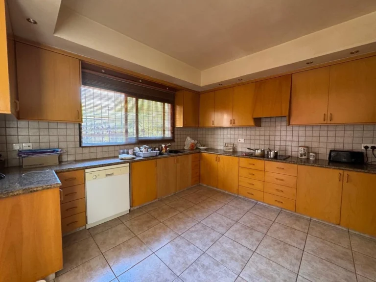 5 Bedroom House for Sale in Larnaca – Agios Nikolaos, Limassol District