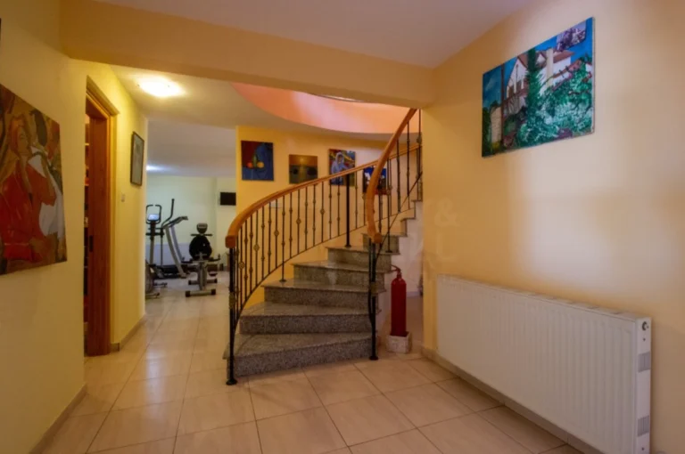5 Bedroom House for Sale in Limassol – Agios Athanasios