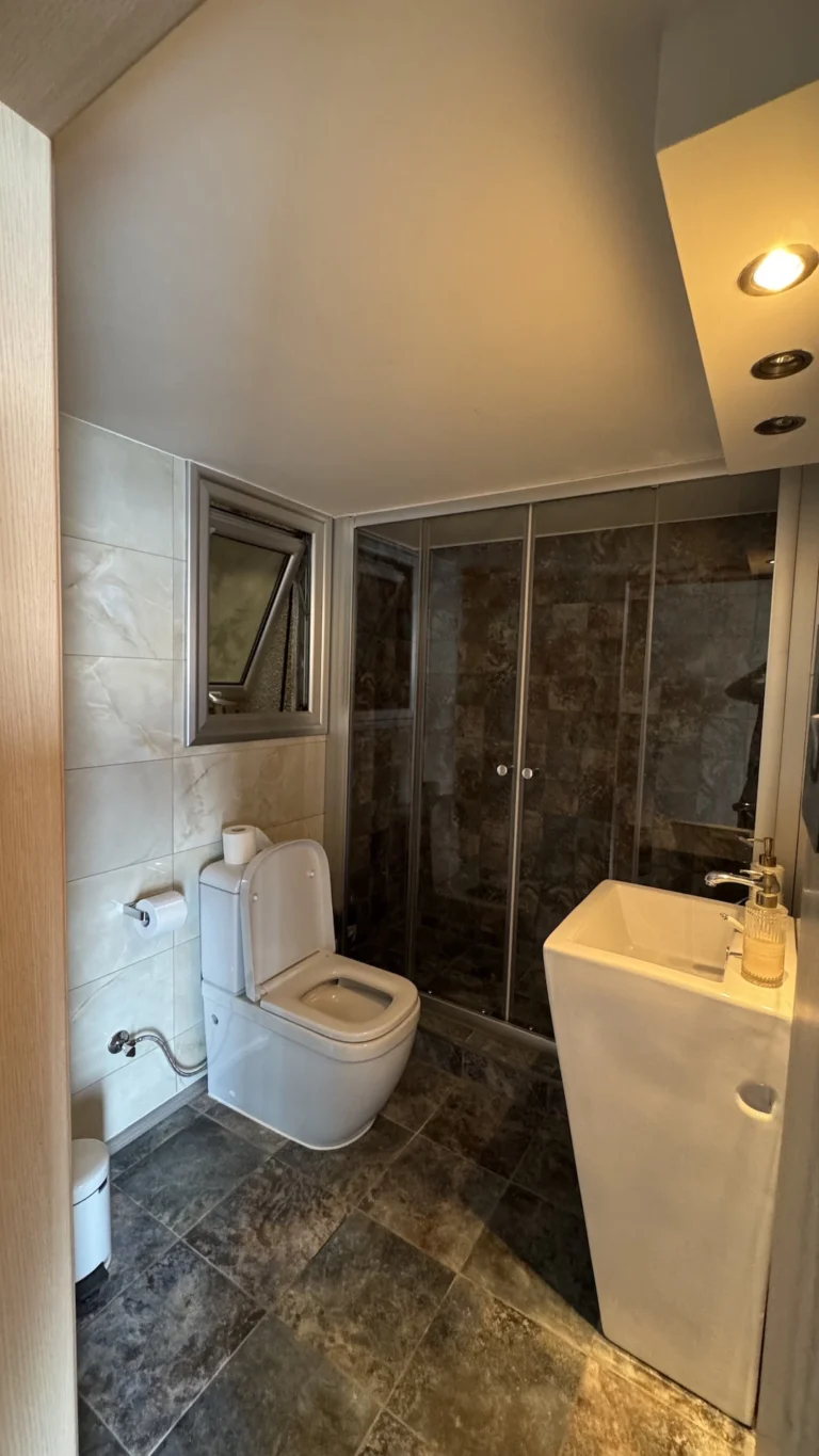 80m² Office for Rent in Limassol – Neapolis