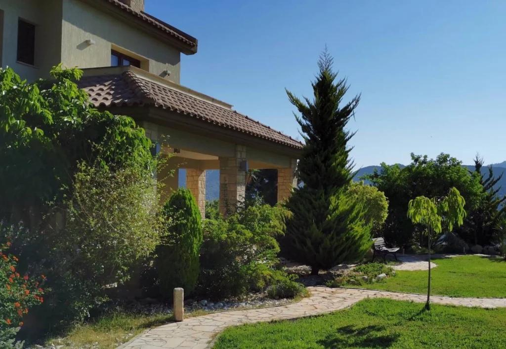 5 Bedroom House for Sale in Akrounta, Limassol District